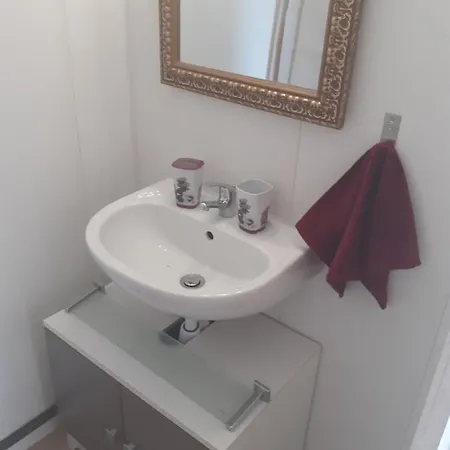 Maison A 200m De La Mer, 10 Mn De L'aeroport De Bastia Et A 20mn Du Port * Lucciana (Corsica)